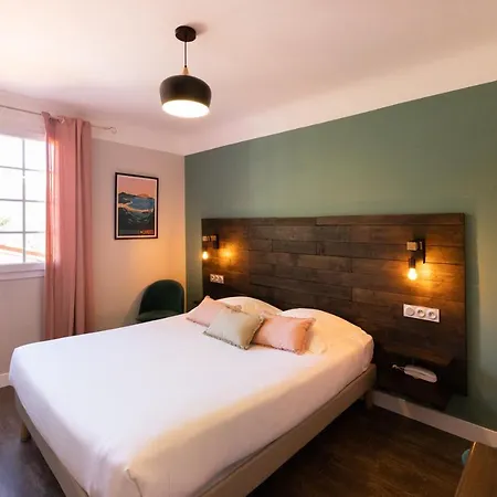 Logis St Sylvestre Hotel 3*