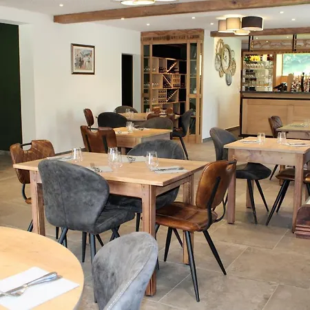 Logis St Sylvestre Otel 3*