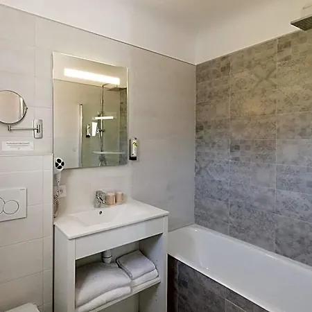Logis St Sylvestre 3*